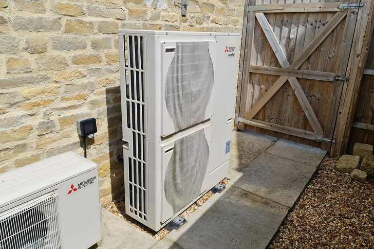 Hybrid Air Source Heat Pumps (Explained) Source Heat Pump